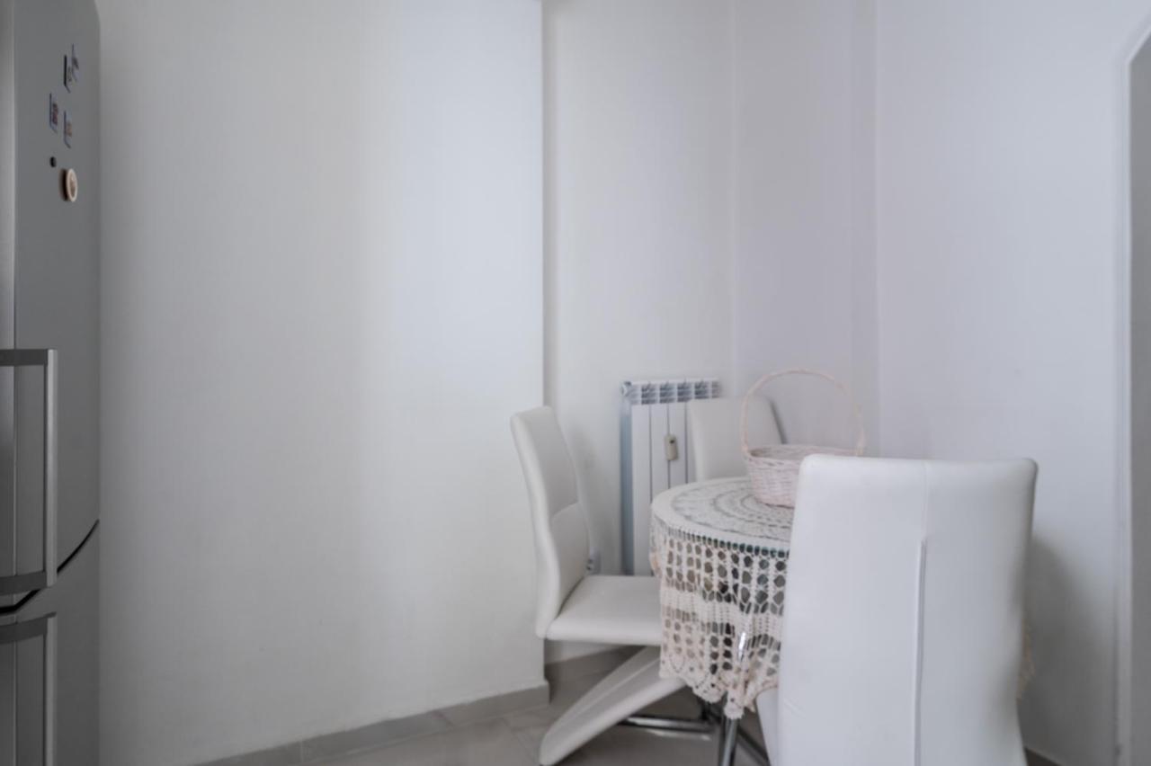 Central 2-Bd Bright Apartment In Sofia By Flat Mаnager Eksteriør bilde
